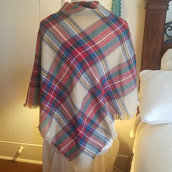 NEW Shall scarf buffalo plaid - Picture 4 of 7